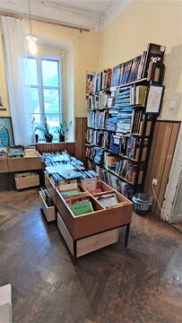 Notrajnost knjižnice dr. Marje Boršnik Borovnica-9